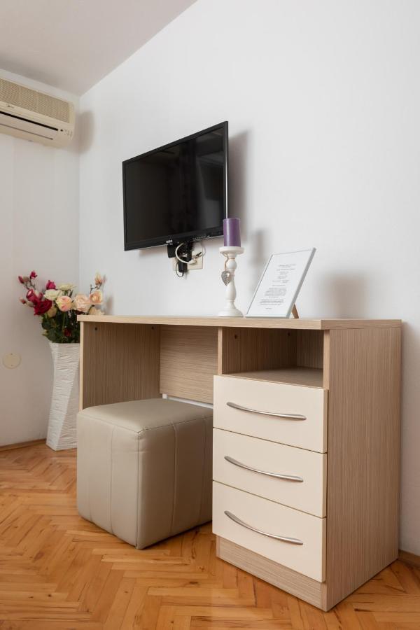 Apartments Petrovic Makarska Exterior photo
