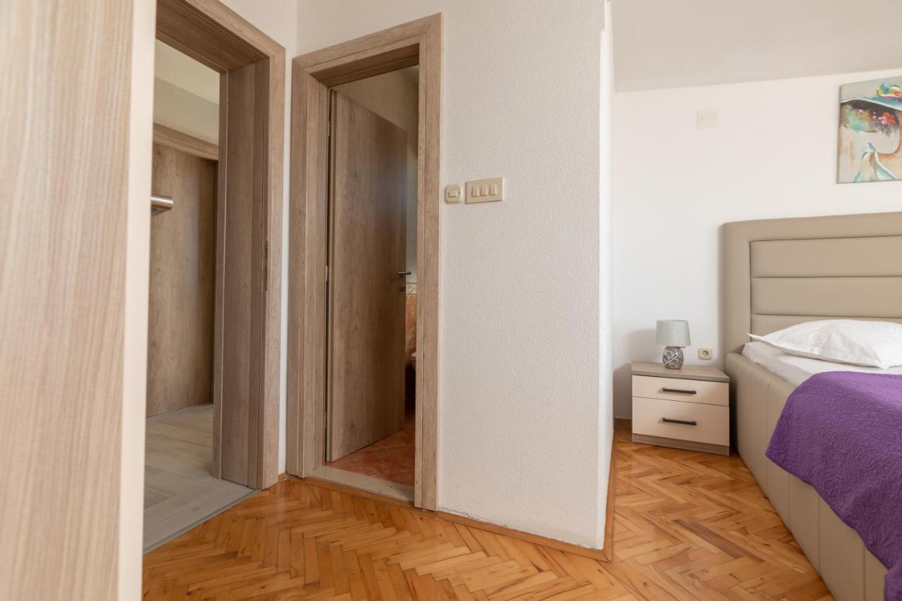 Apartments Petrovic Makarska Exterior photo